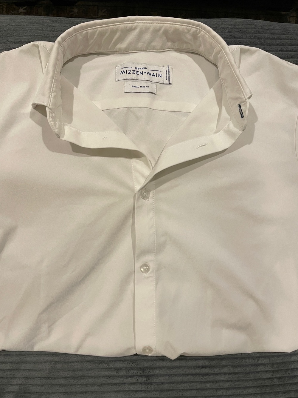 Mizzen+Main Men's Small “Trim Fit” White Performance Button Down Dress Shirt